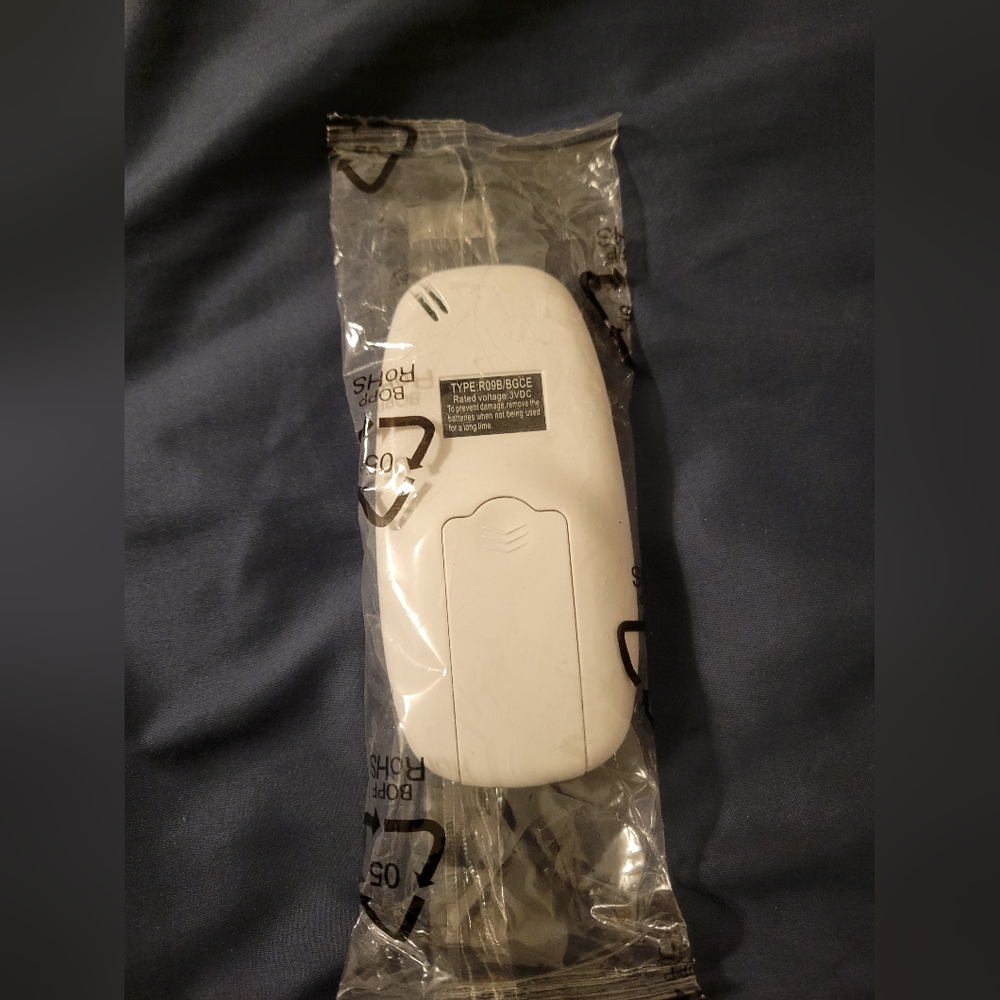Remote Control For Keystone R09B/BGCE New Open Package Original Packaging A/C - Picture 2 of 3